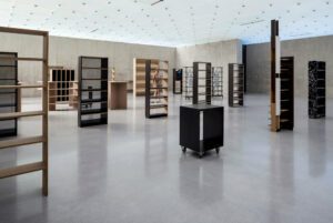 Abb. 1: Heimo Zobernig, Ausstellungsansicht 1. OG Kunsthaus Bregenz, 2015 (Foto: Markus Tretter). Courtesy of Heimo Zobernig & Kunsthaus Bregenz