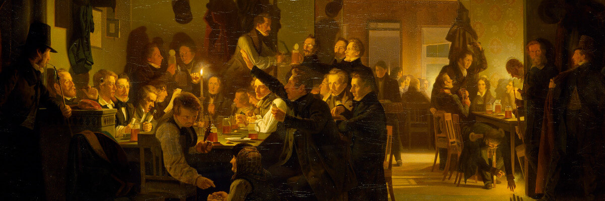 Ein dunkles, atmosphärisches Gemälde eines Innenraums einer Schenke. Die Schenke ist gut gefüllt und an den Tischen essen und trinken Gruppen bei Kerzenschein.